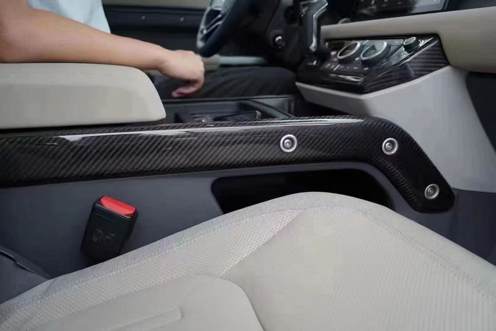 Land Rover Defender Dry Carbon Trim Parts - styling view