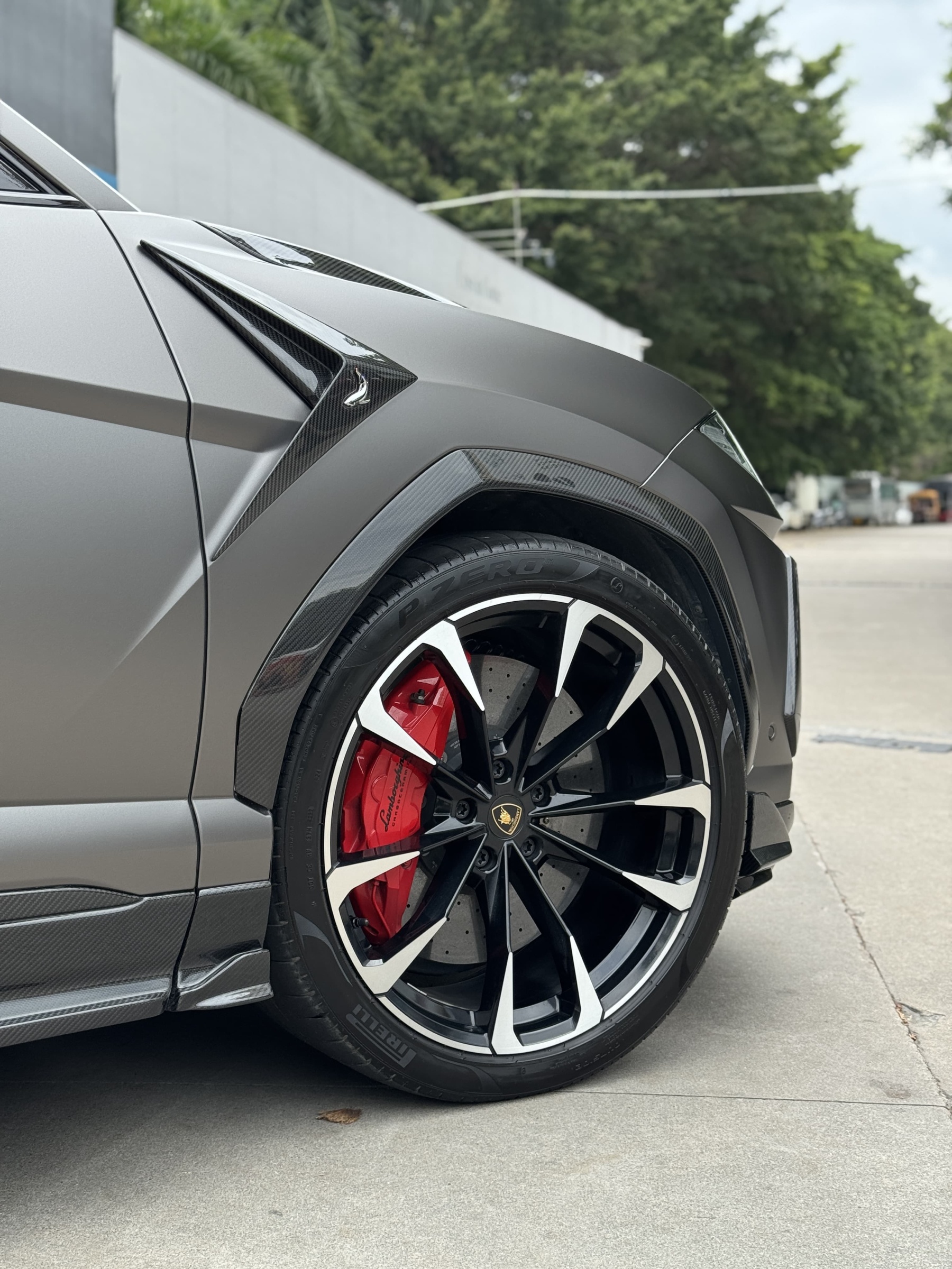 Lamborghini Urus Topcar Style Dry Carbon Parts - styling view