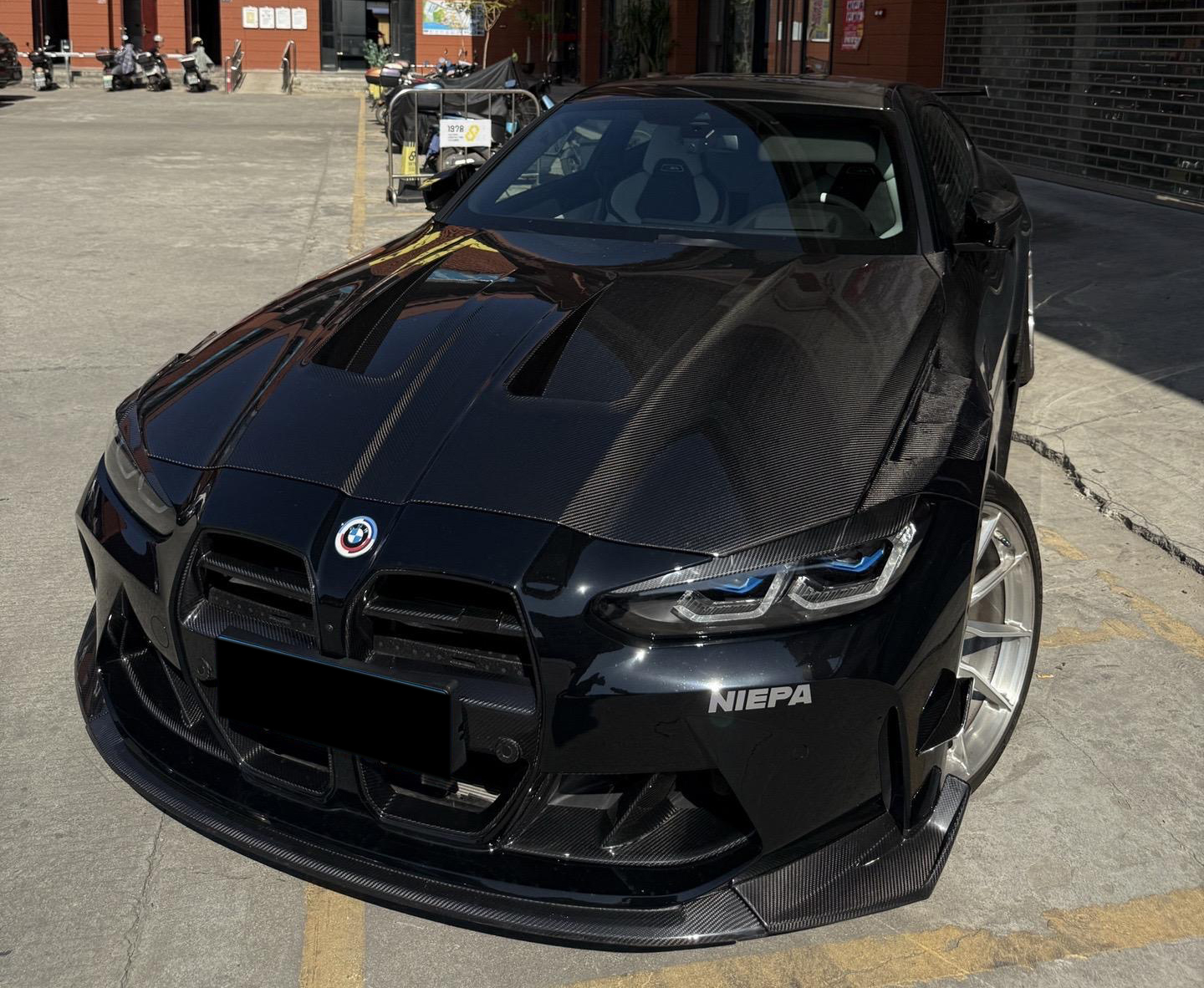 BMW G80 M3/G82 M4 AP Style Vented Dry Carbon Hood - styling view
