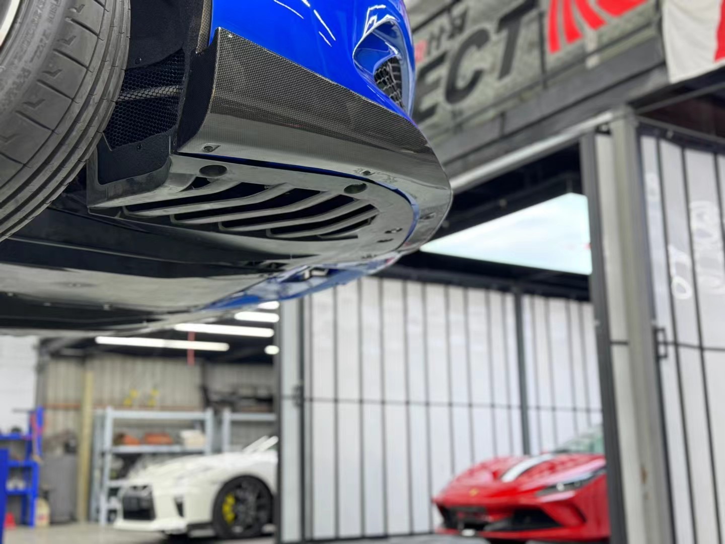 Ferrari 296 OEM Style Dry Carbon Parts - styling view