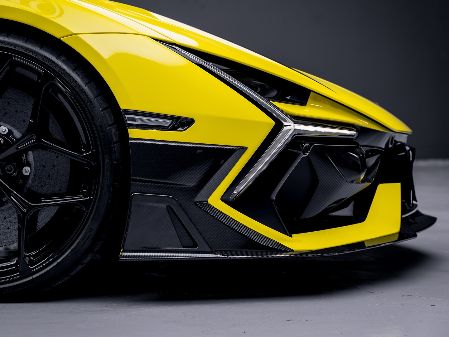 Lamborghini Revuelto M Style Parts - styling view