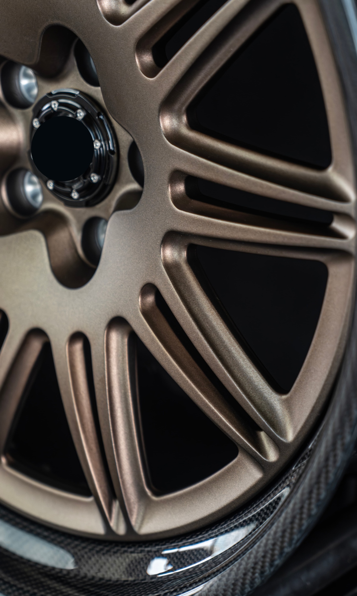 Octopus & Ocean Design Custom Carbon Fiber Wheels - styling view