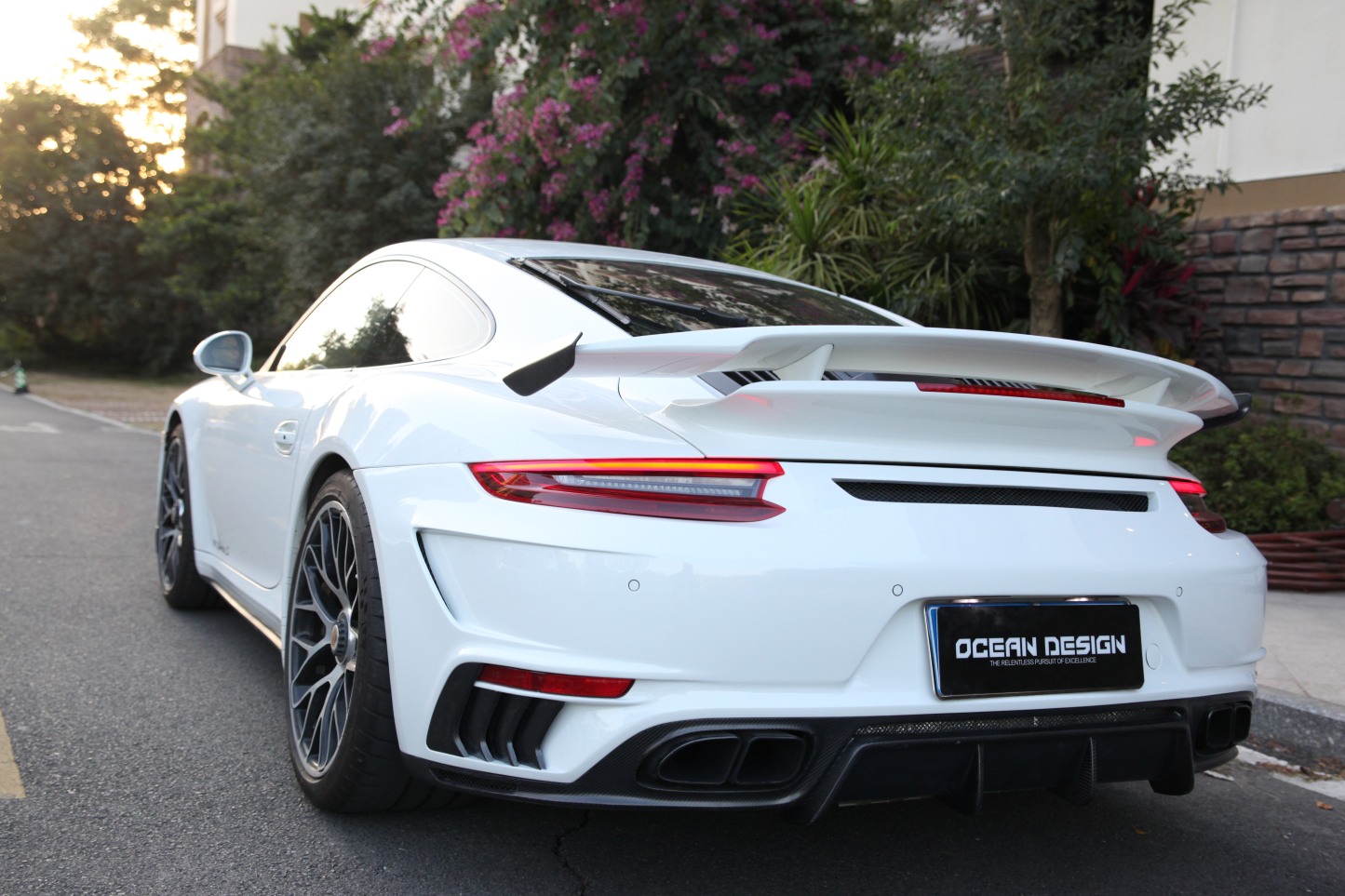 Porsche 911 991.2 Turbo Topcar Style Parts - styling view
