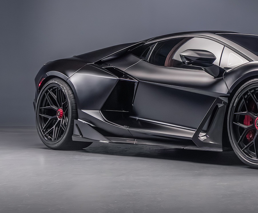 Lamborghini Revuelto R Style Dry Carbon Parts - styling view