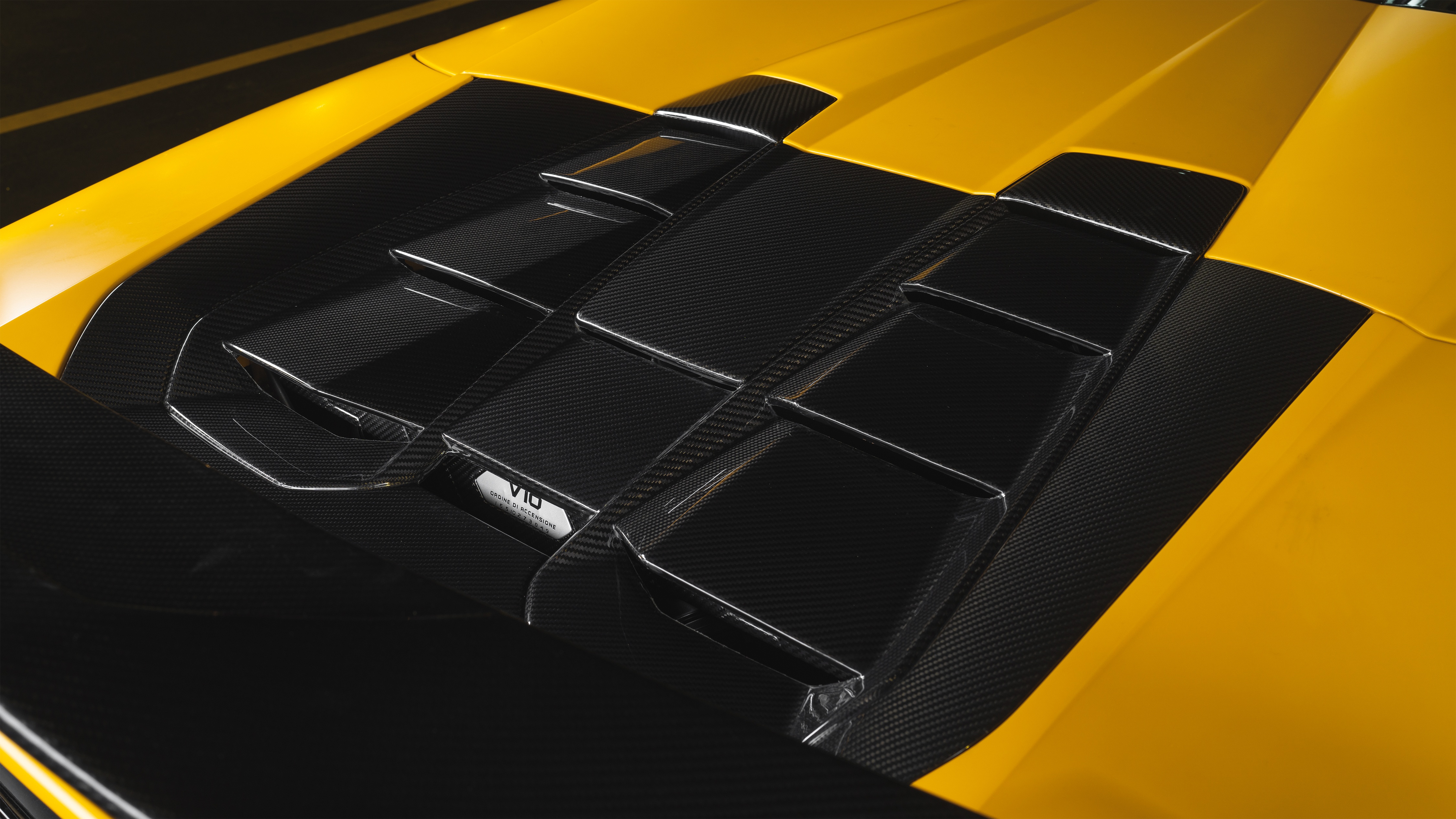 Lamborghini EVO Ocean Design Style Dry Carbon Parts - styling view