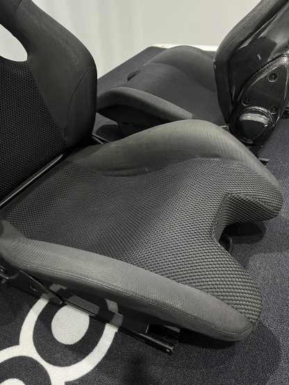 Ferrari F430/458/488/F8 Style Dry Carbon Bucket Seat - styling view