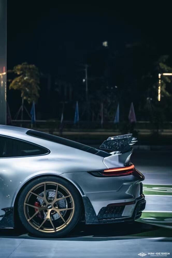 Porsche 911 992.1 Ghost Style Dry Carbon Parts - styling view