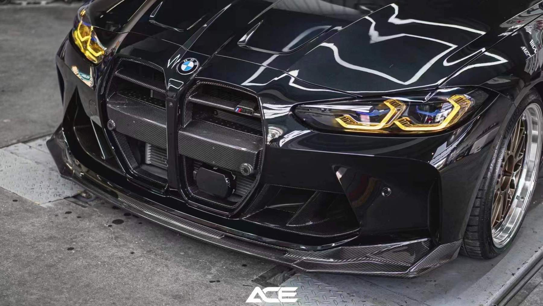 BMW G80 M3/G82 M4 V Style Dry Carbon Parts - styling view