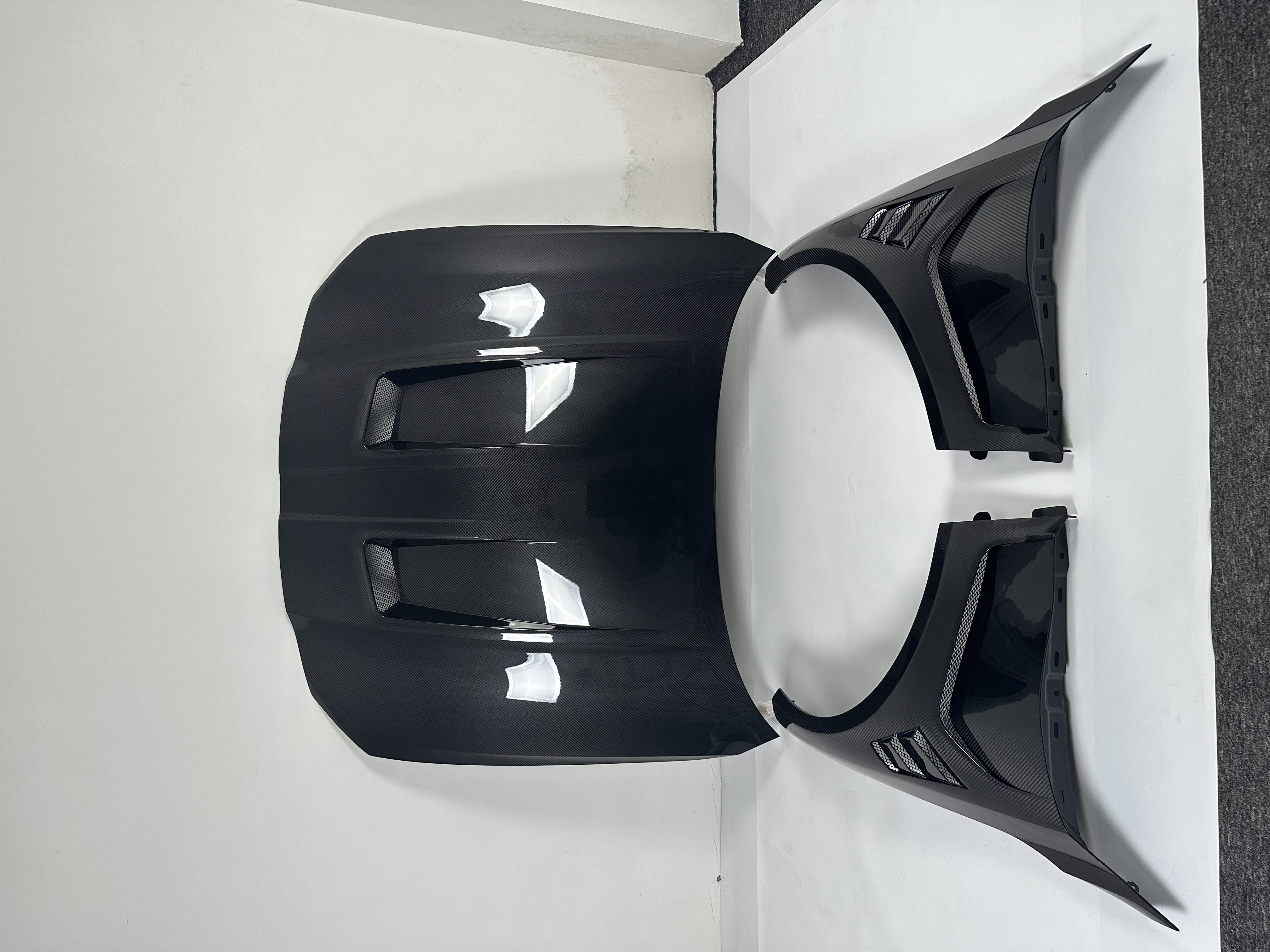BMW G80 M3/G82 M4 AP Style Vented Dry Carbon Hood - styling view