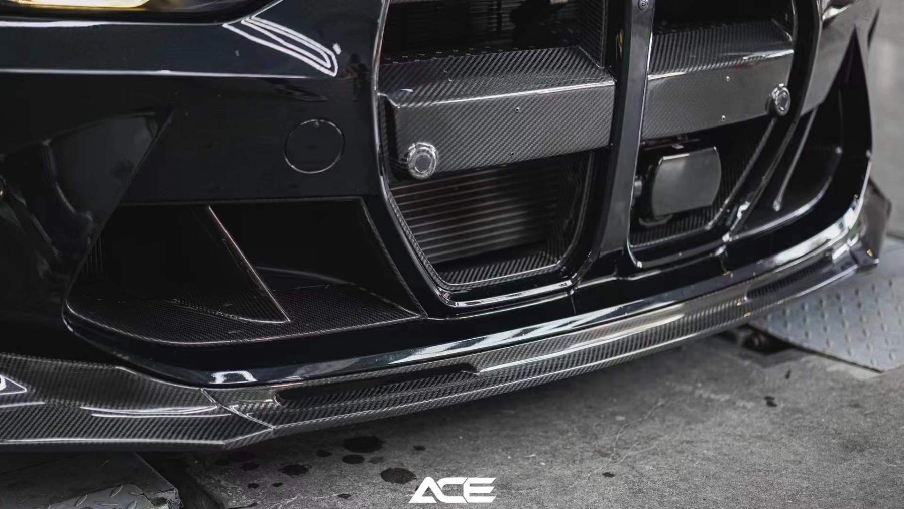 BMW G80 M3/G82 M4 V Style Dry Carbon Parts - styling view