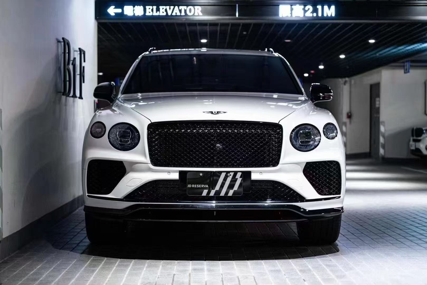 Bentley Bentayga 2021-2025 V8 S Style Dry Carbon Parts - styling view