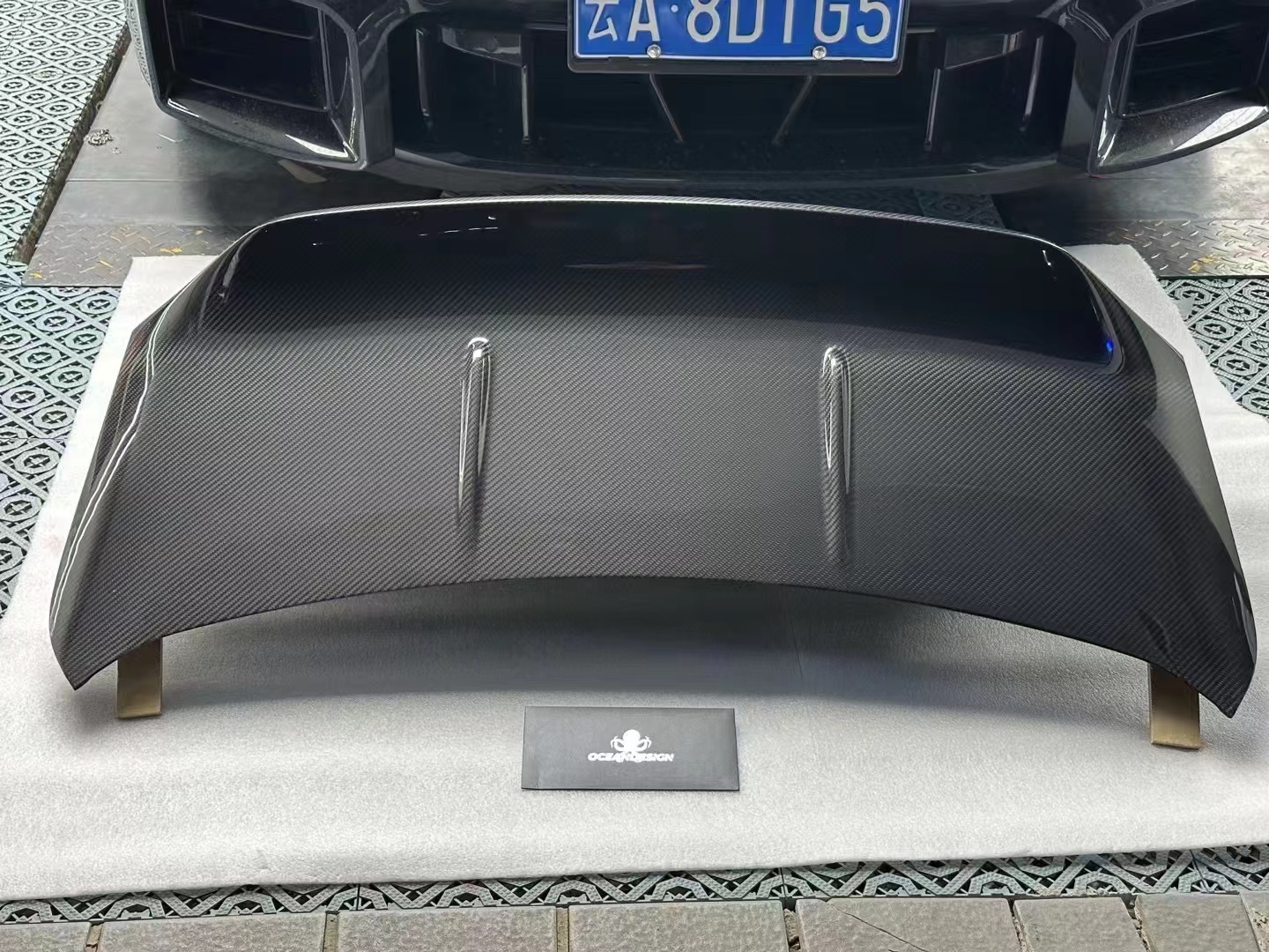 BMW G87 M2 Ocean Design CSL Style Dry Carbon Trunk Lid - styling view