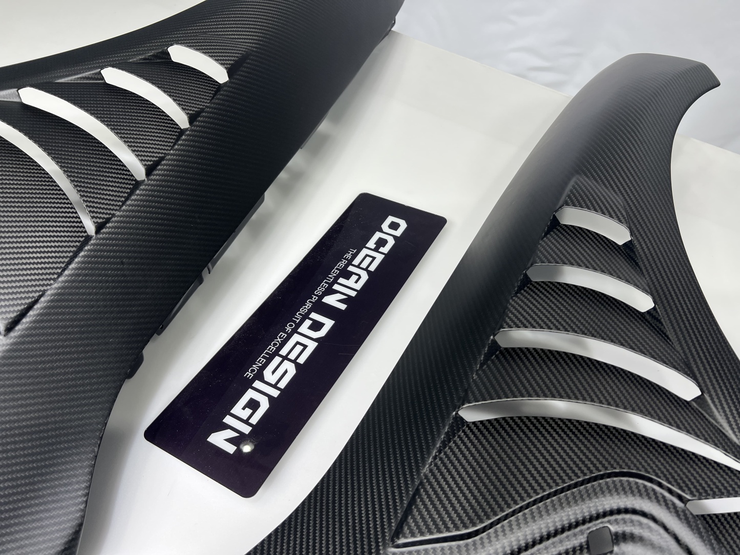 BMW G80 M3/G82 M4 Ocean Design Dry Carbon Shark-Fin Fenders - styling view