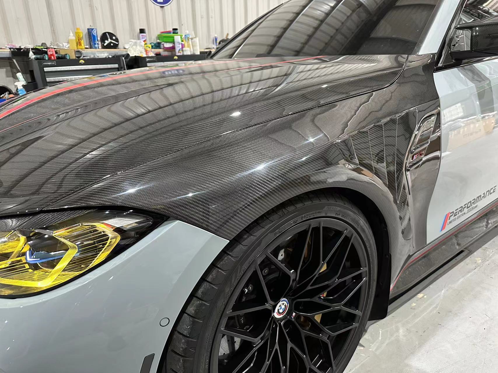 BMW G80 M3/G82 M4 Ocean Design Dry Carbon Shark-Fin Fenders - styling view