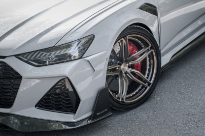 Octopus & Ocean Design Custom Carbon Fiber Wheels - styling view