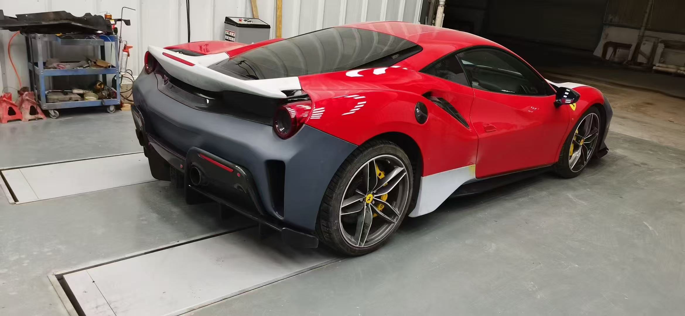 Ferrari 488 GTB/Spider Pista Style PP and Carbon Conversion Configurations - styling view