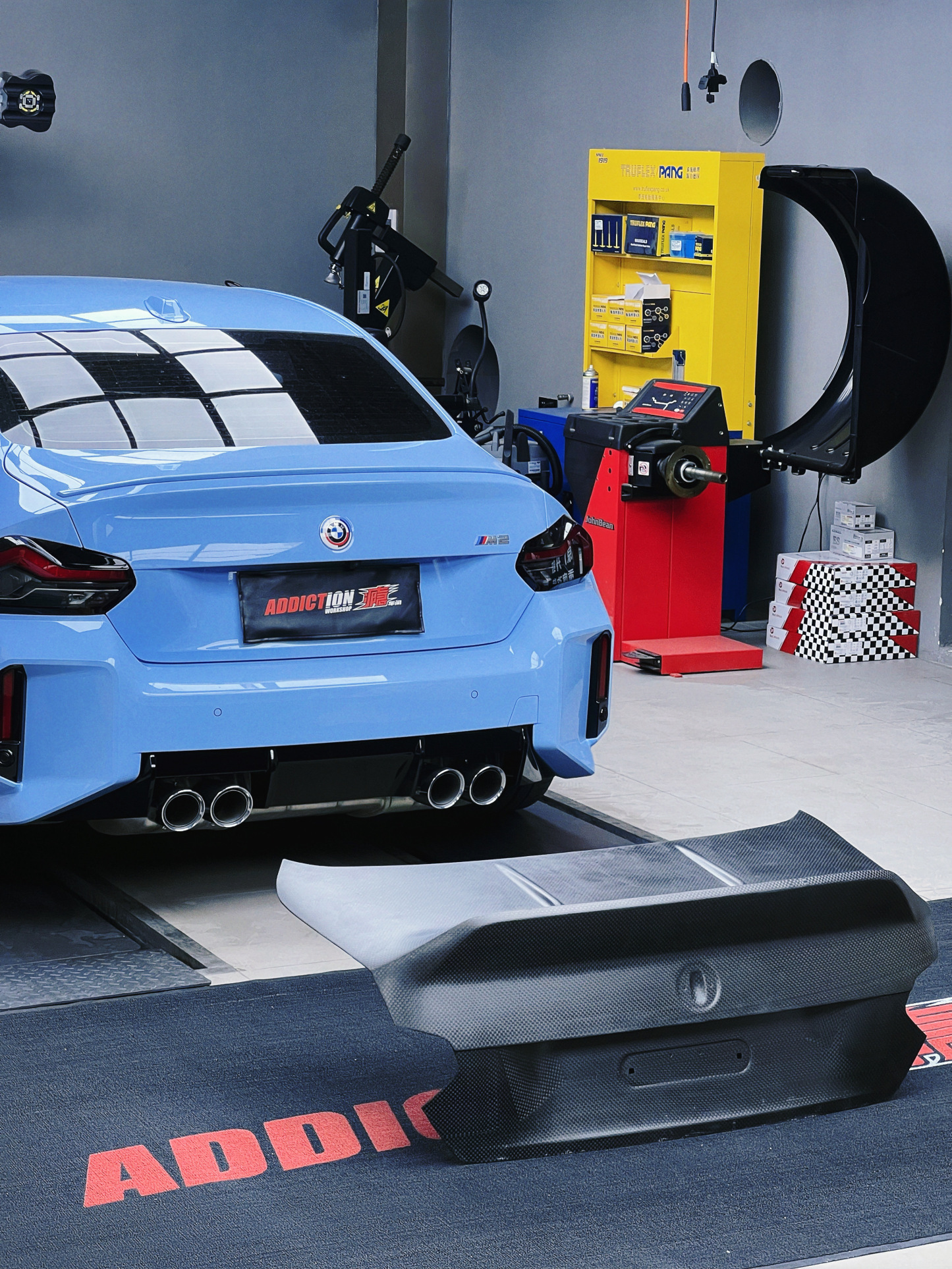 BMW G87 M2 Ocean Design CSL Style Dry Carbon Trunk Lid - styling view