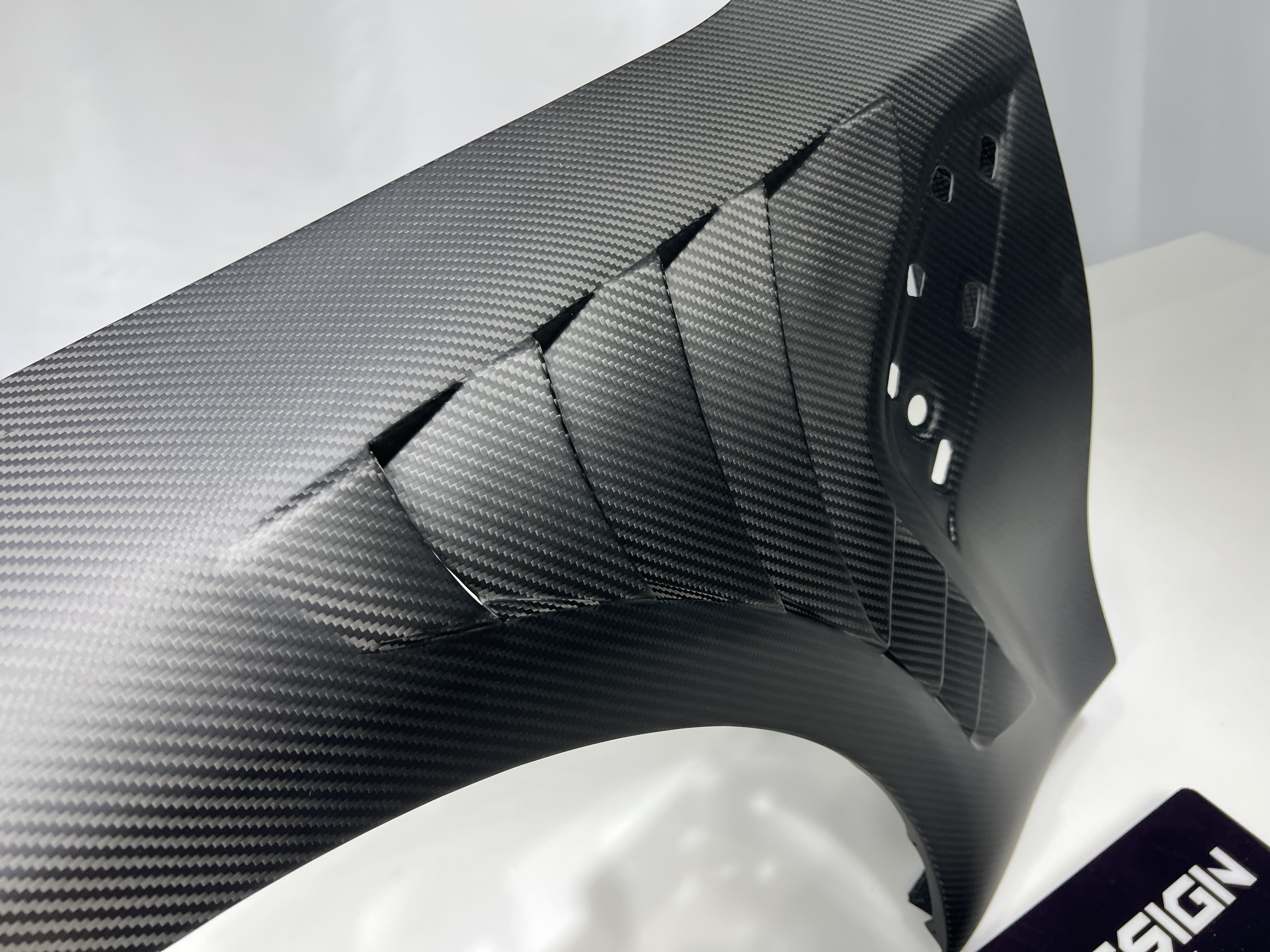 BMW G80 M3/G82 M4 Ocean Design Dry Carbon Shark-Fin Fenders - styling view