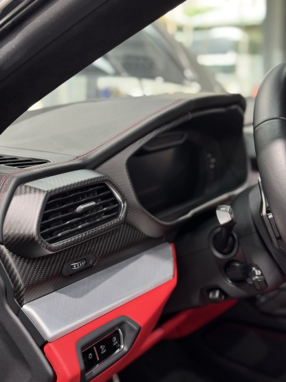 Lamborghini Urus Topcar Style Dry Carbon Parts - styling view