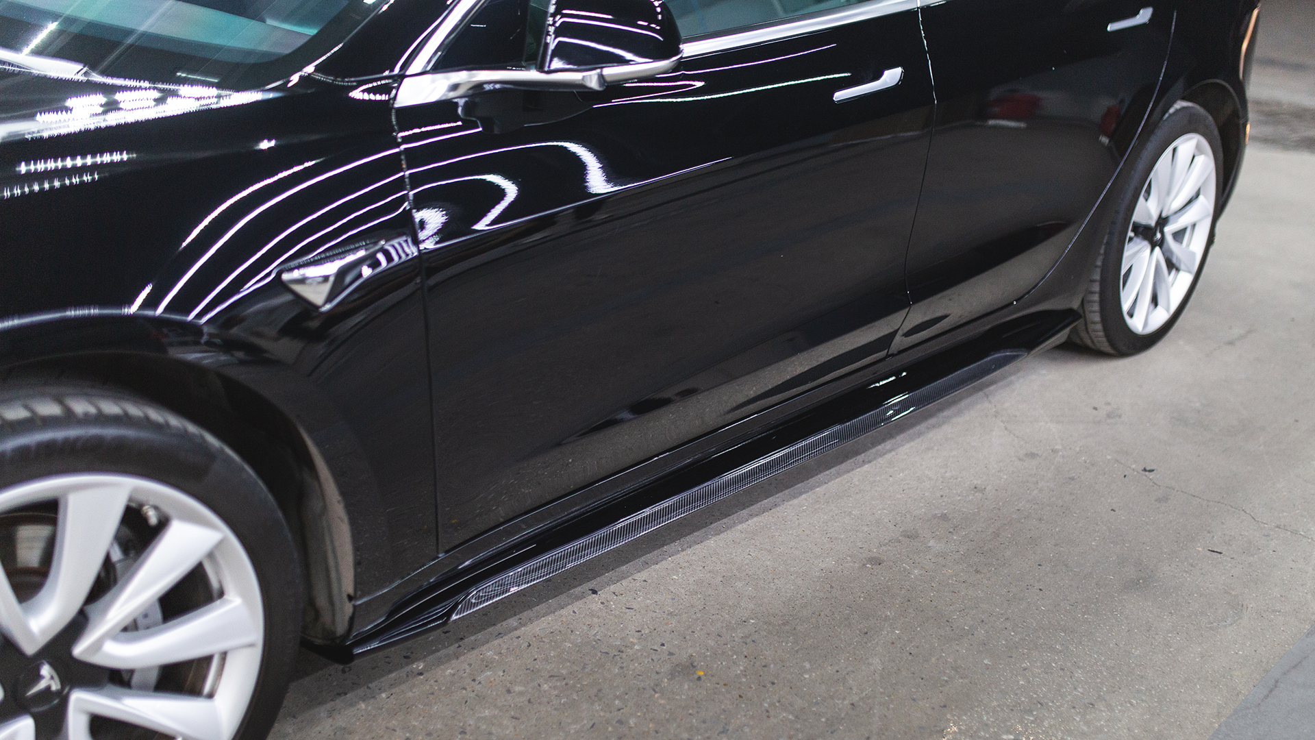 Tesla Model 3 ARTISAN Style Parts - styling view