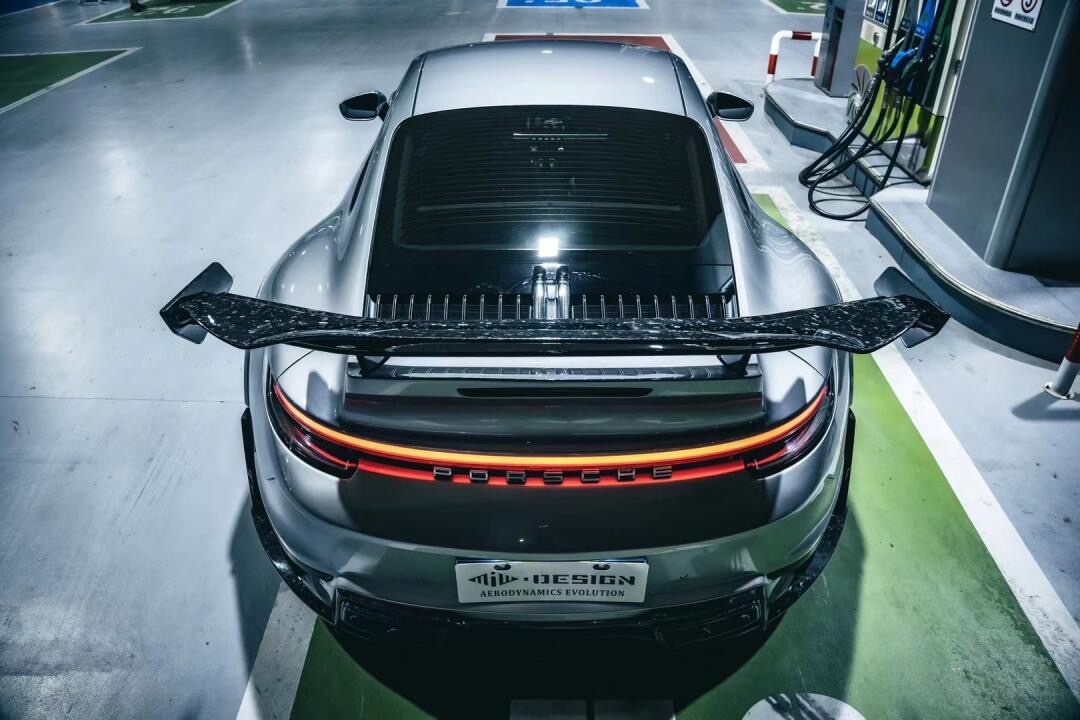 Porsche 911 992.1 Ghost Style Dry Carbon Parts - styling view