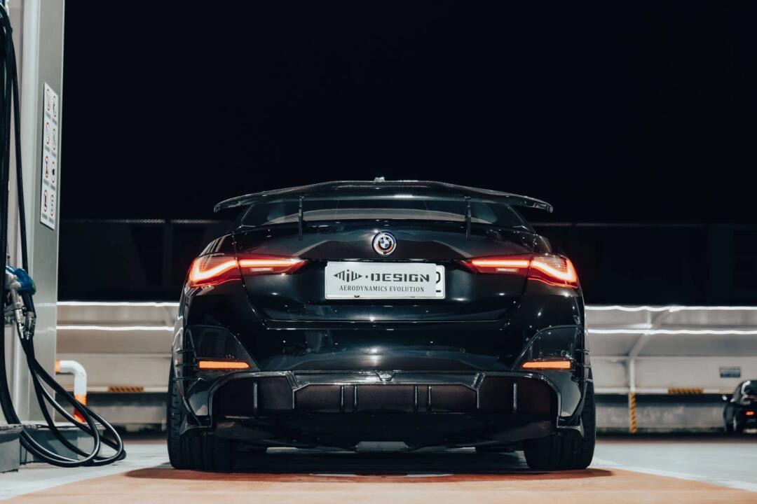 BMW G26 i4 MIW Style Carbon Fiber Parts - styling view