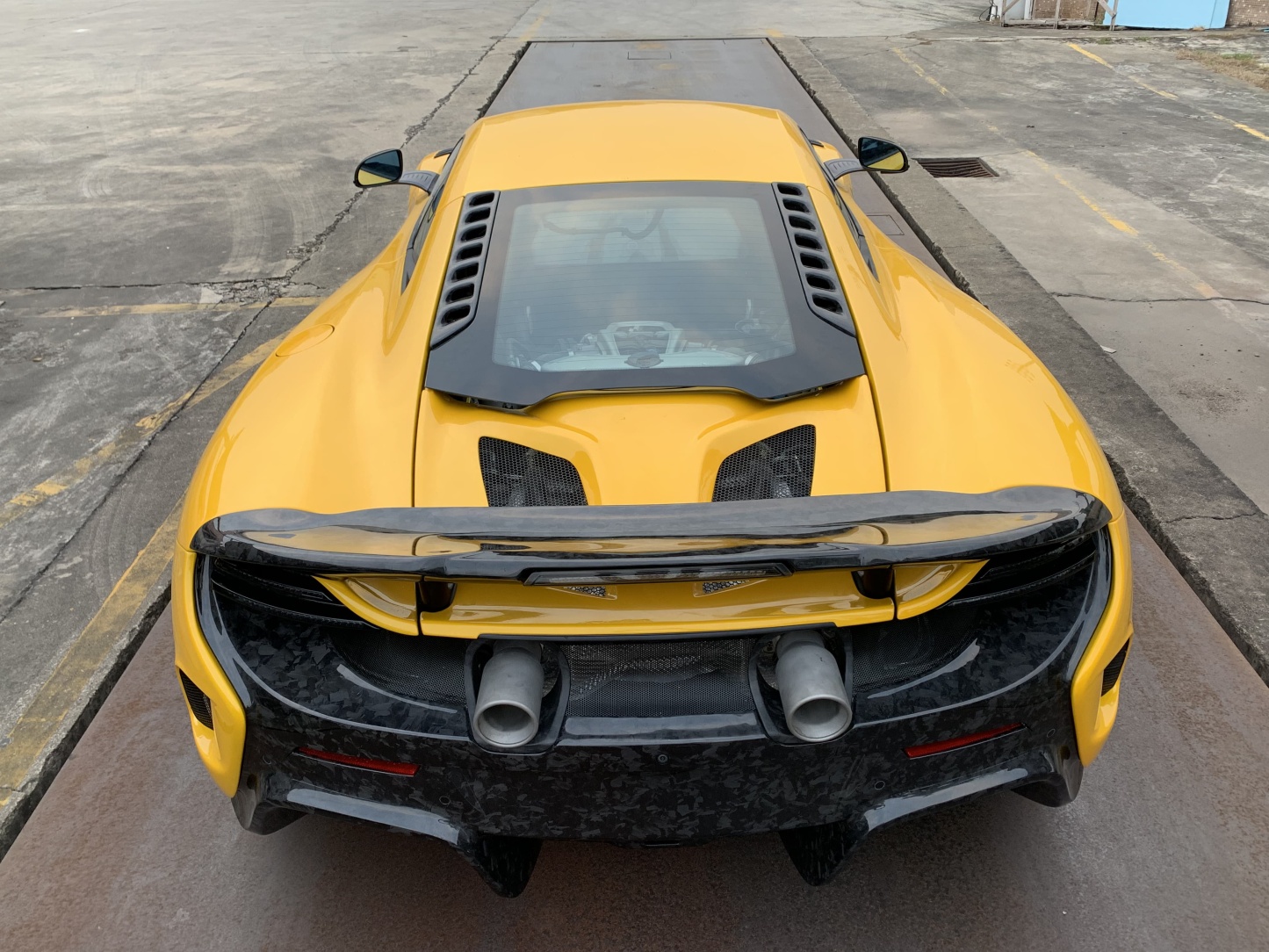 McLaren MP4-12C/625/650S 675LT Style Carbon Conversion Kit - styling view
