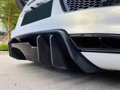 Audi R8 V Style Dry Carbon Parts - styling view