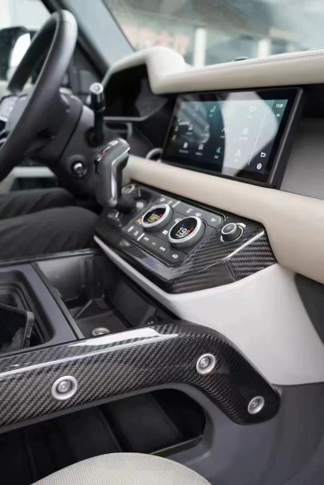 Land Rover Defender Dry Carbon Trim Parts - styling view