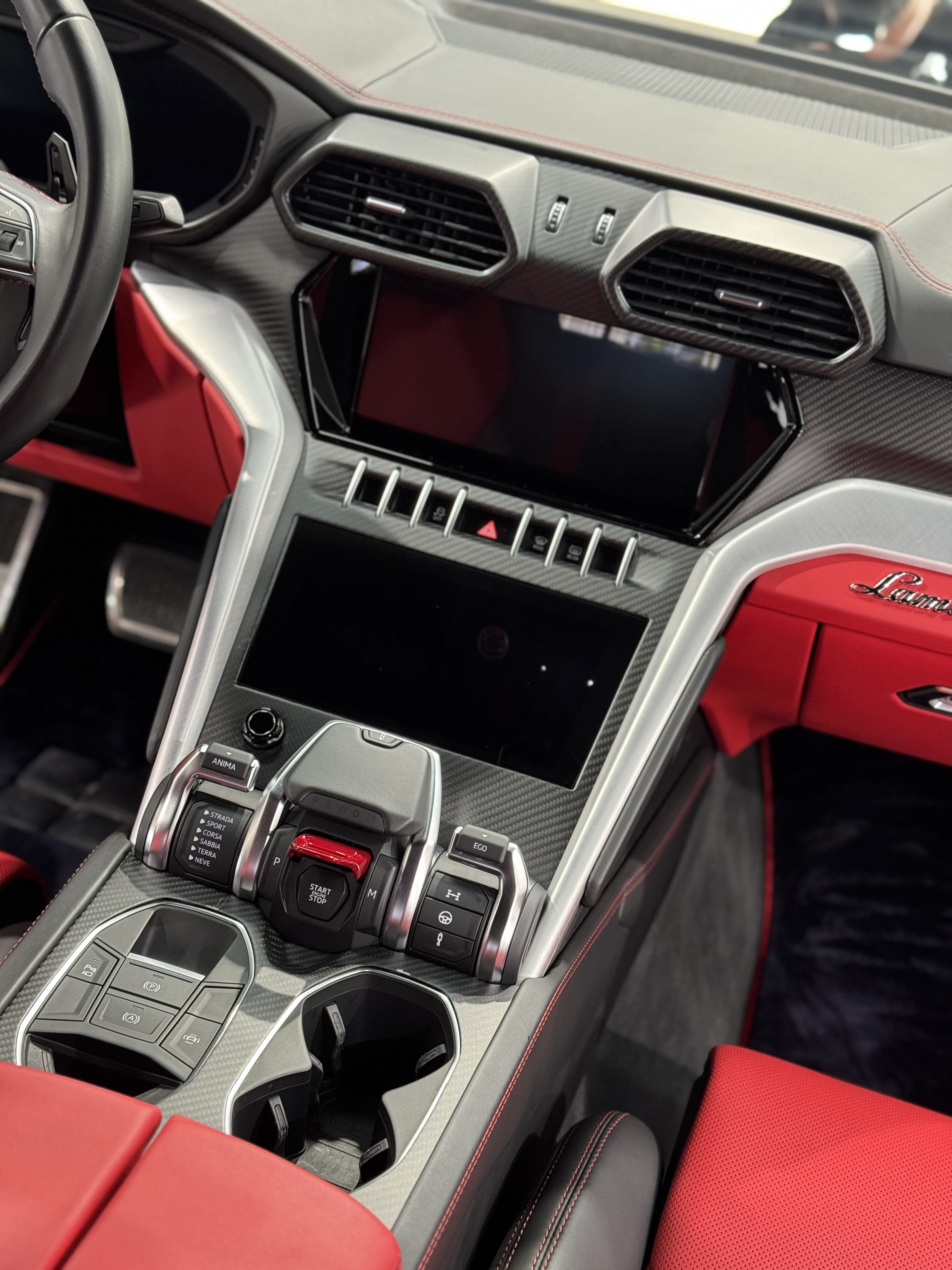 Lamborghini Urus Topcar Style Dry Carbon Parts - styling view