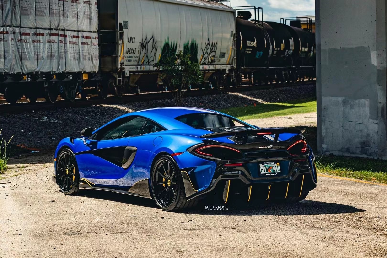 McLaren 540C / 570 / 600LT OEM Style Parts - styling view