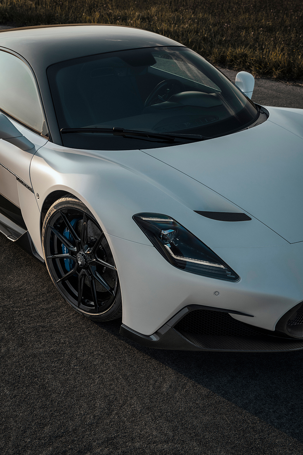 Maserati MC20 N Style Dry Carbon Parts - styling view