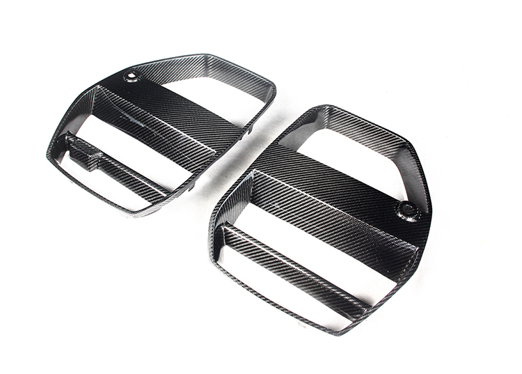 BMW G80 M3/G82 M4 V Style Dry Carbon Parts - styling reference for Grille