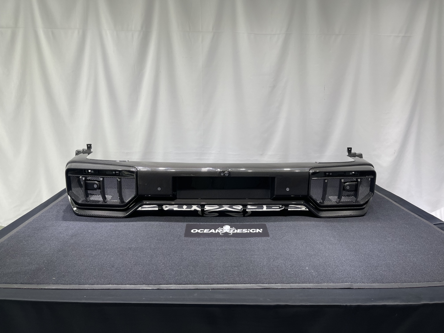 Mercedes-Benz W465 G63 TC Style Parts - styling reference for Rear Bumper