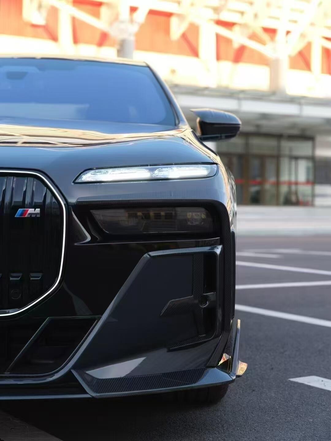 BMW 7 Series G70 MSY Style Parts - styling view