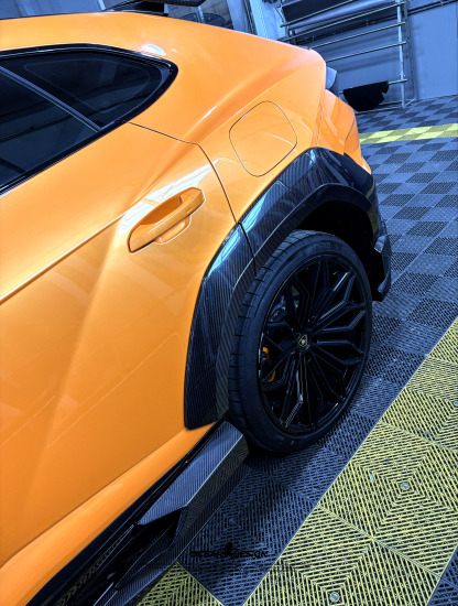 Lamborghini Urus SE U Style Parts - styling view