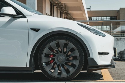 Tesla Model Y Ocean Design Gen 1 Style Dry Carbon Parts - styling view