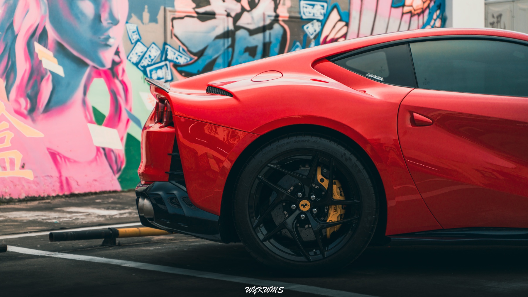 Ferrari 812 MSY Style Dry Carbon Parts - styling view