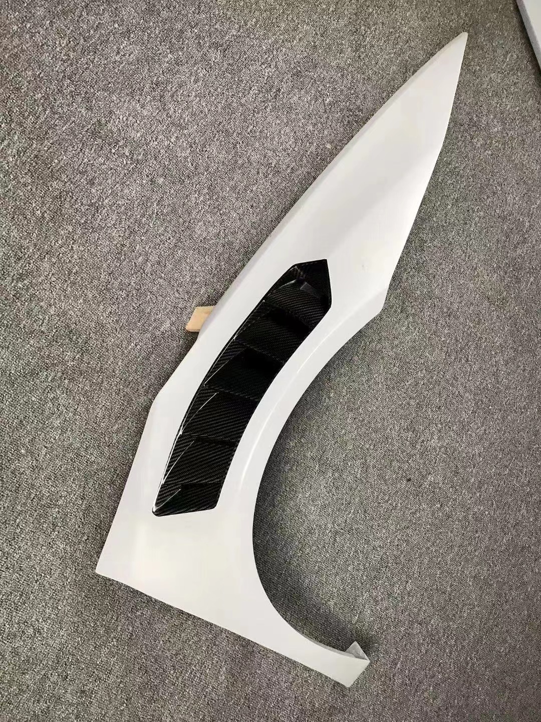 Lamborghini LP580/LP600/LP610 V Style Dry Carbon Parts - styling reference for Fenders