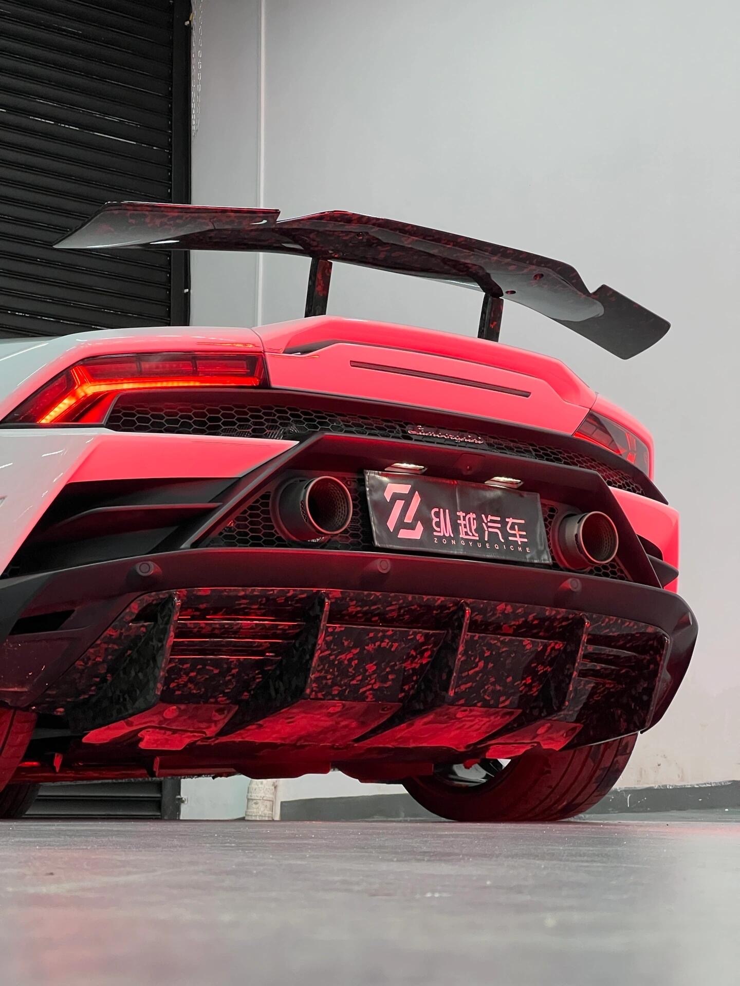 Lamborghini Huracan EVO RWD N Style Dry Carbon Parts - styling view