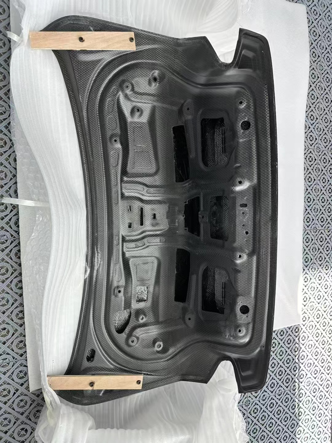 BMW G87 M2 Ocean Design CSL Style Dry Carbon Trunk Lid - styling view
