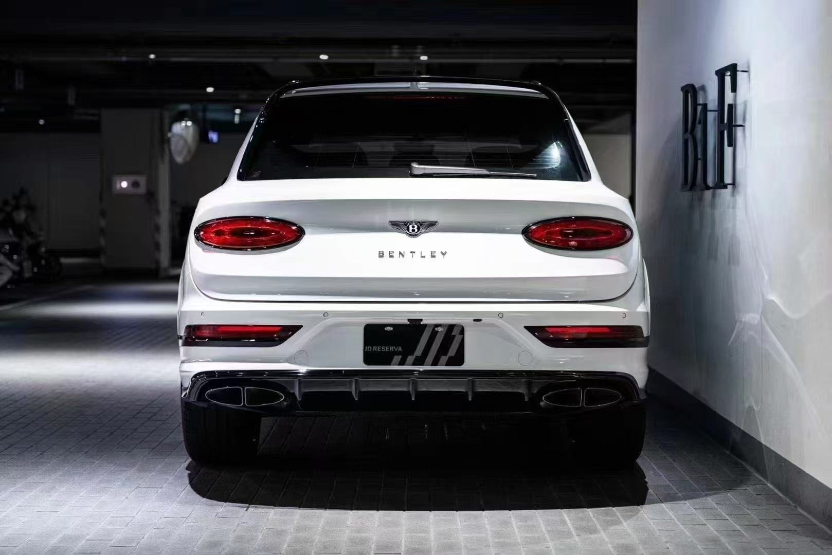 Bentley Bentayga 2021-2025 V8 S Style Dry Carbon Parts - styling view