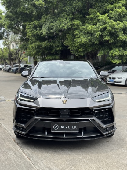 Lamborghini Urus Topcar Style Dry Carbon Parts - styling view
