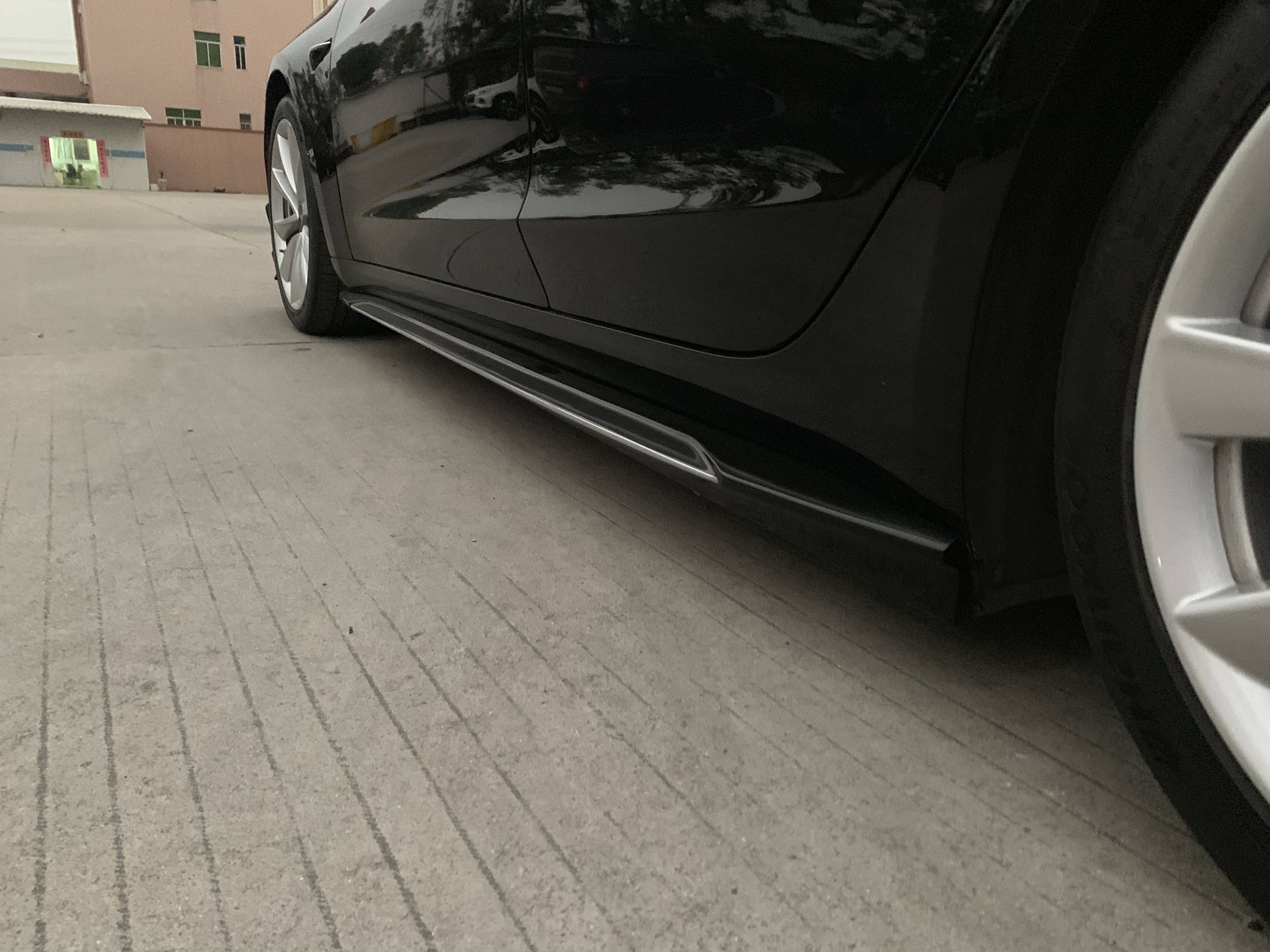 Tesla Model 3 ARTISAN Style Parts - styling view
