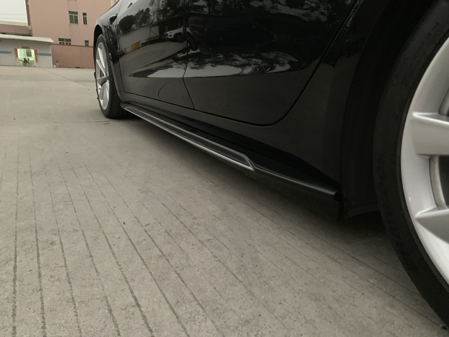Tesla Model 3 ARTISAN Style Parts - styling view