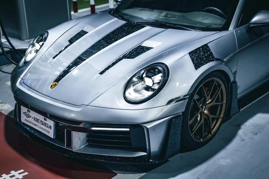 Porsche 911 992.1 Ghost Style Dry Carbon Parts - styling view