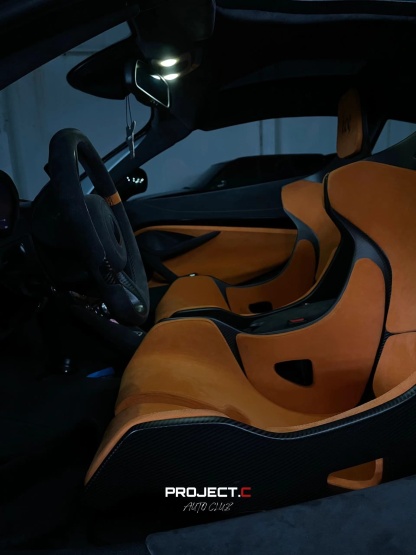 McLaren Senna Style Dry Carbon Bucket Seat - styling view