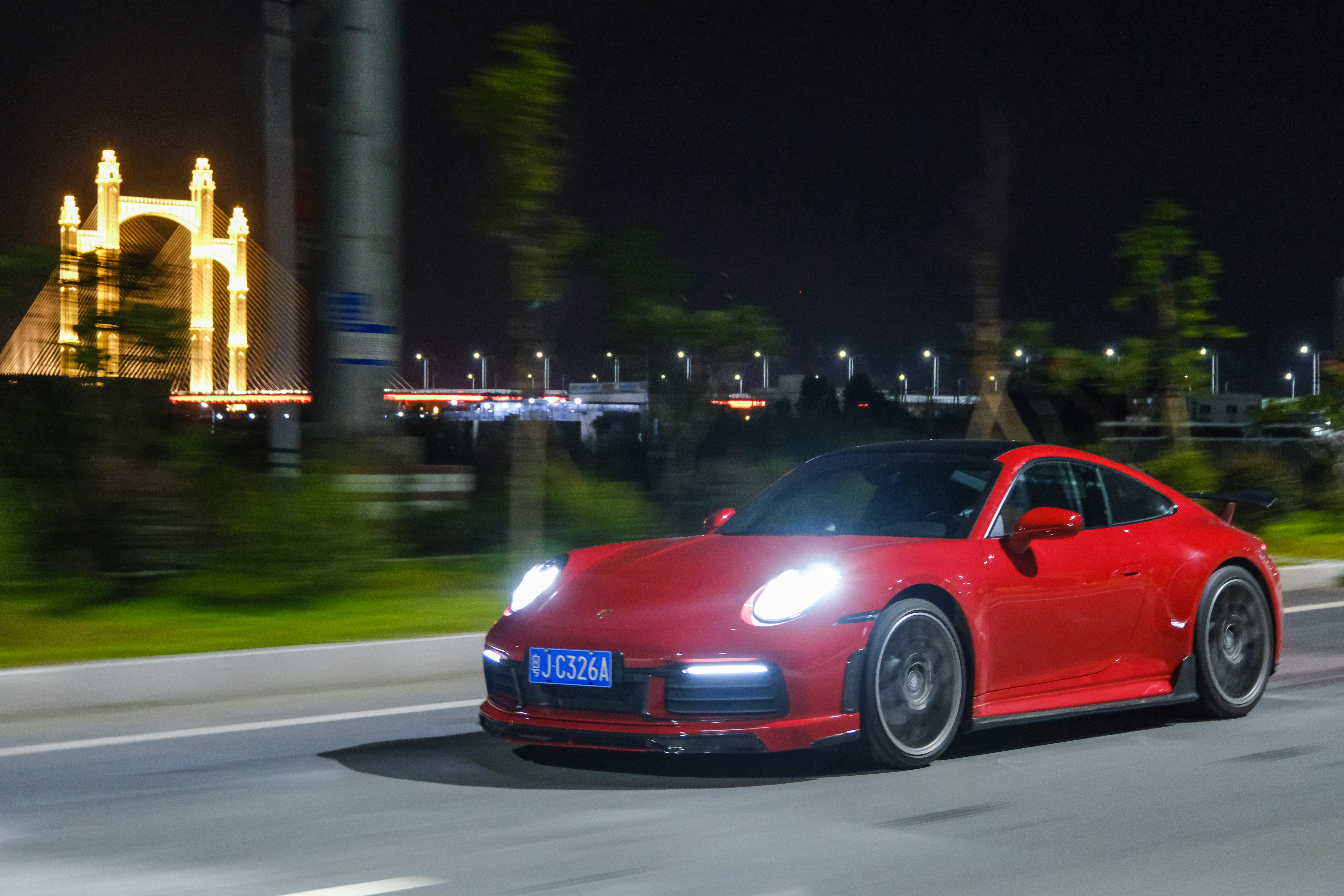 Porsche 911 992.1 Techart Style Carbon Parts - styling view