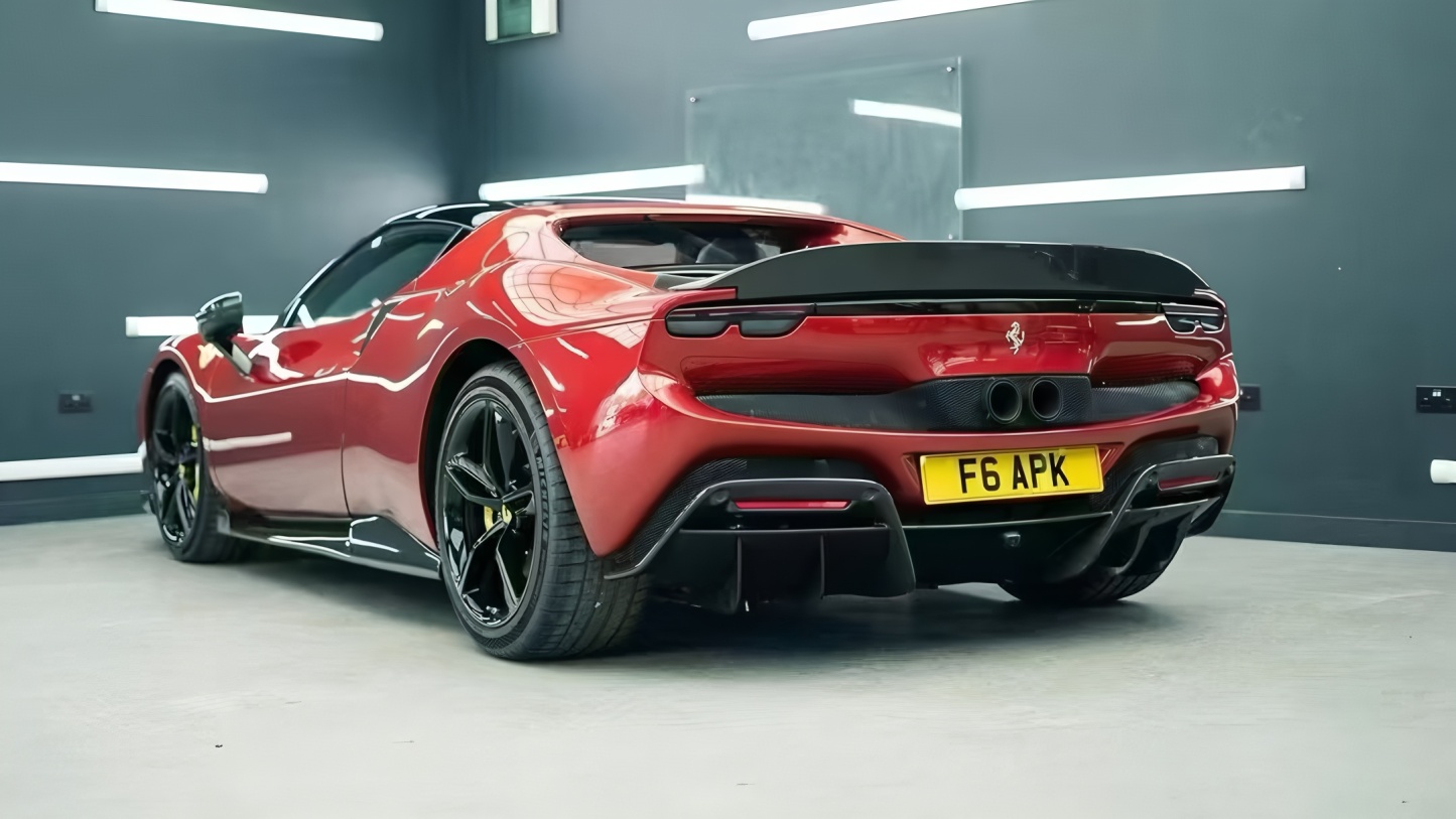 Ferrari 296 N Style Dry Carbon Parts - styling view