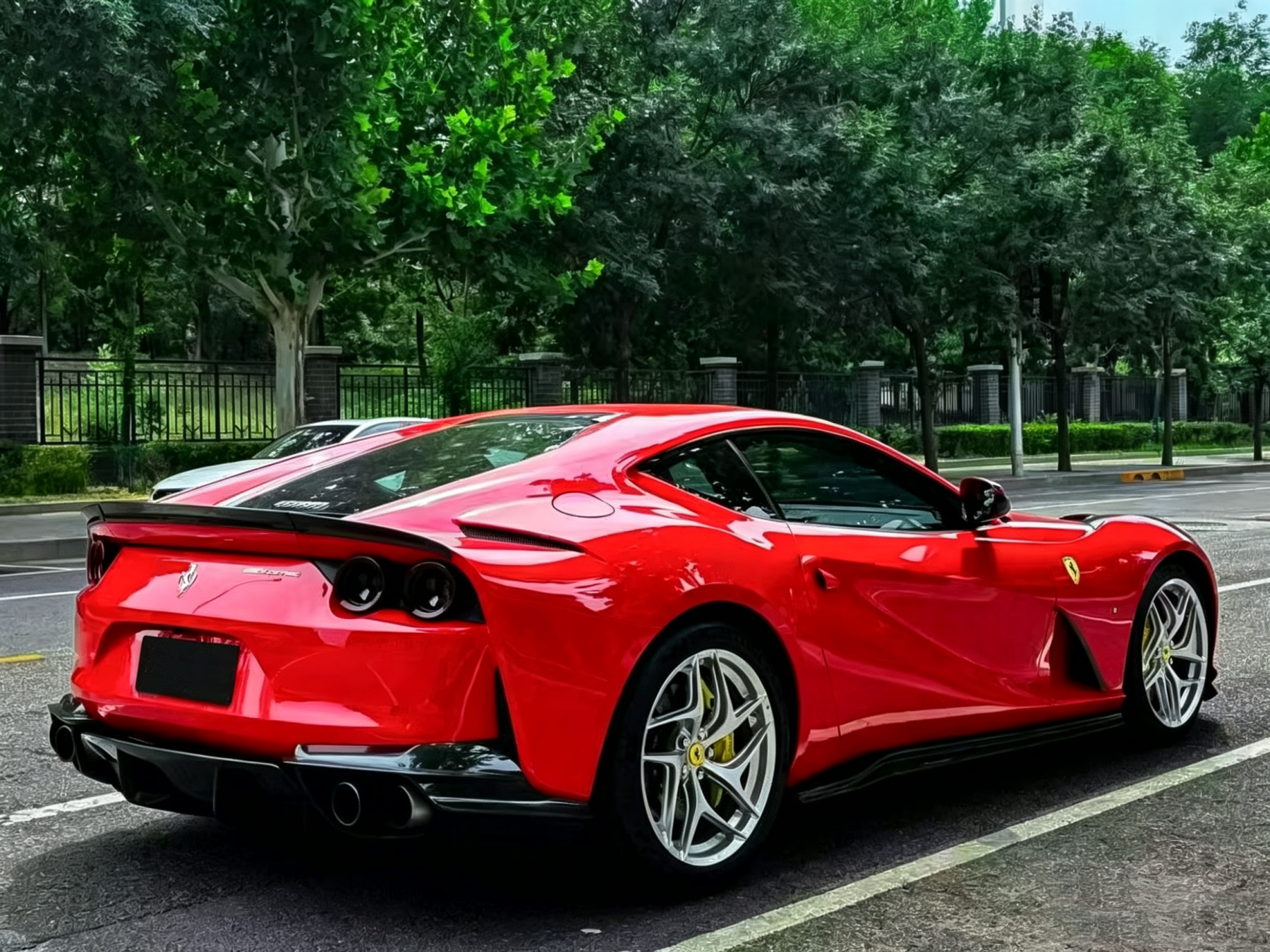 Ferrari 812 N Style Dry Carbon Parts - styling view